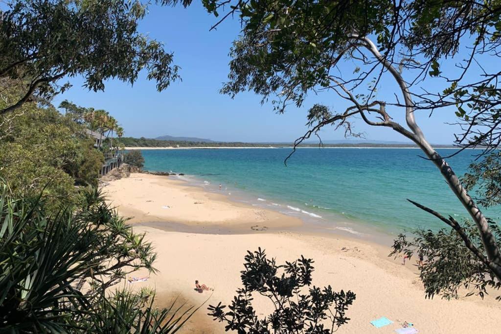 2 Bedroom Renovated Townhouse, Walk To Noosa River Noosaville Εξωτερικό φωτογραφία