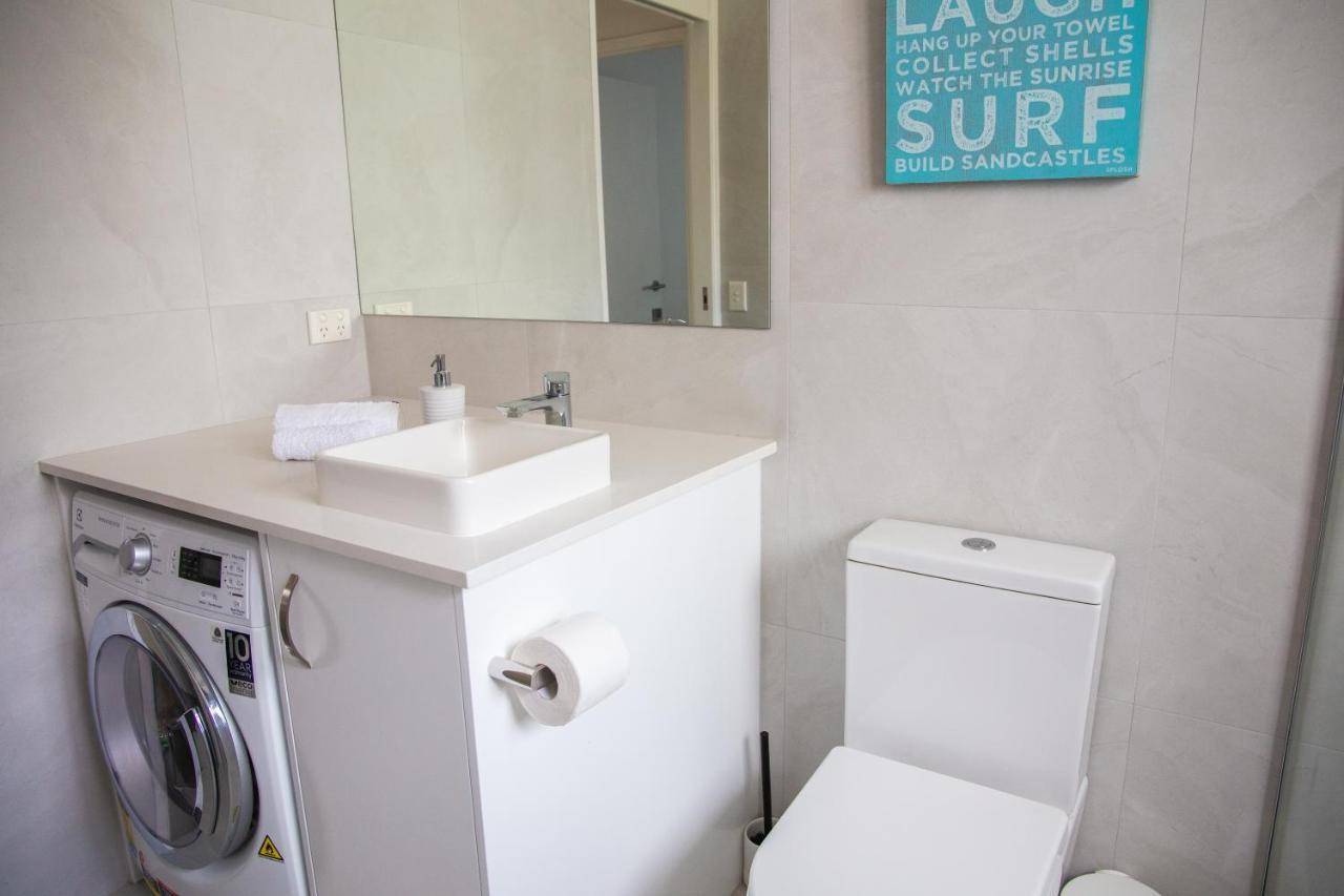 2 Bedroom Renovated Townhouse, Walk To Noosa River Noosaville Εξωτερικό φωτογραφία